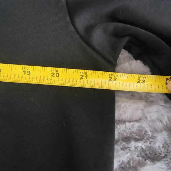 Gucci black sweatshirt with interlocking GG logo in aqua on front, size Large - Picture 7 of 9